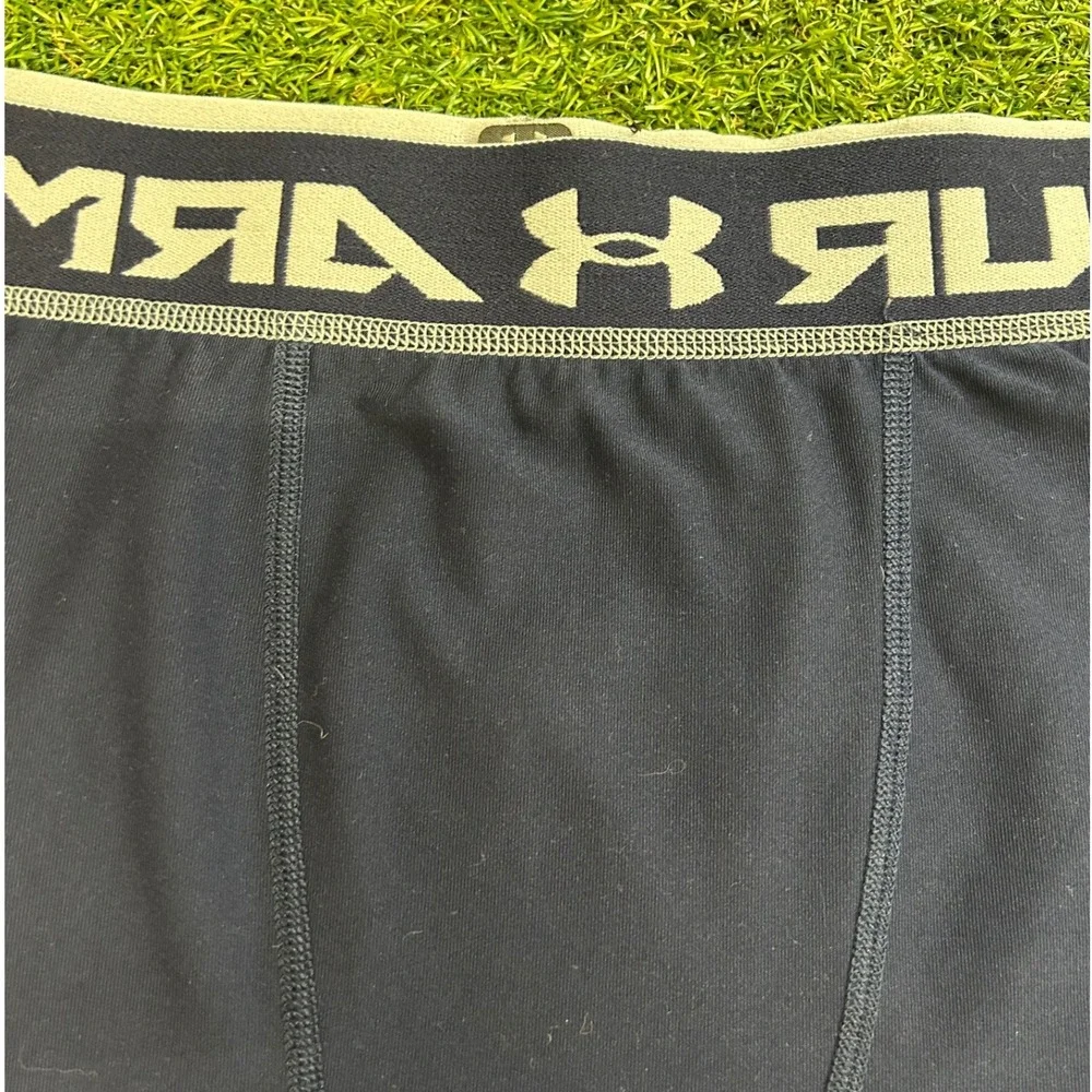 Under Armour HeatGear Compression Shorts Mens Medium Black Athletic Base Layer